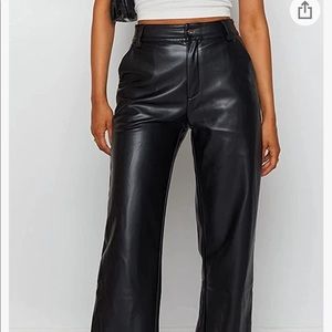 Faux Leather Pants / High-waisted